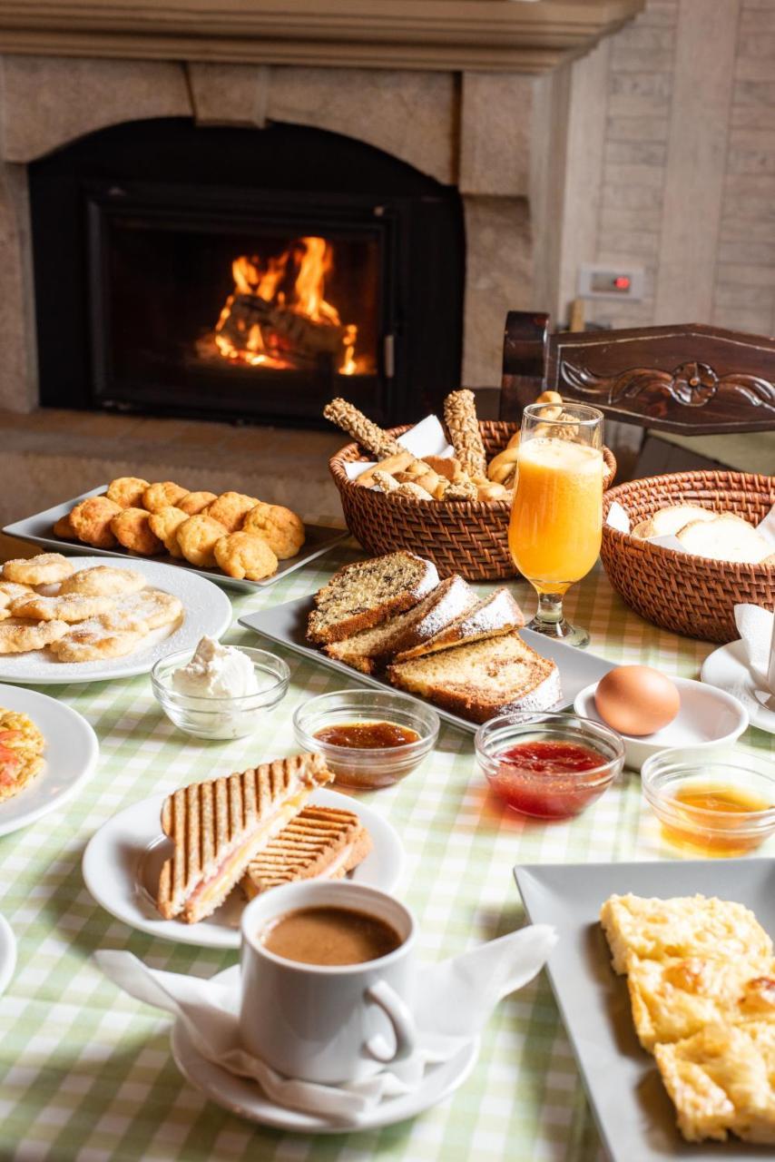 דימיטסאנה Kaza Guesthouse מראה חיצוני תמונה