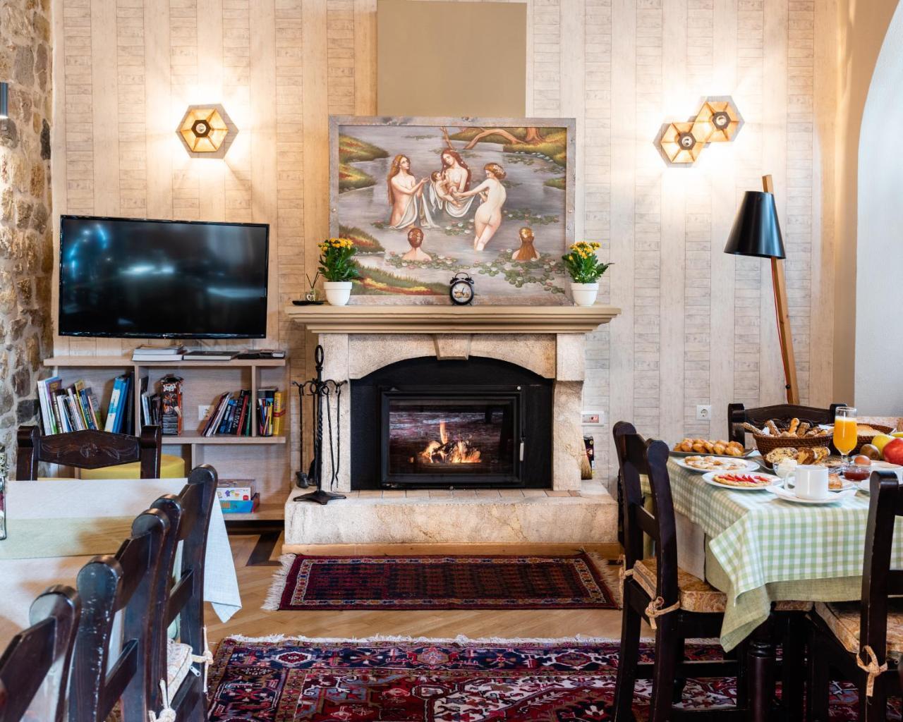 דימיטסאנה Kaza Guesthouse מראה חיצוני תמונה