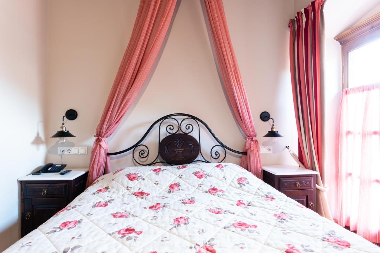 דימיטסאנה Kaza Guesthouse מראה חיצוני תמונה