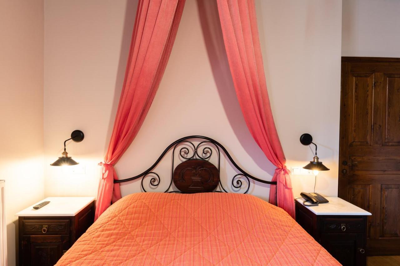 דימיטסאנה Kaza Guesthouse מראה חיצוני תמונה